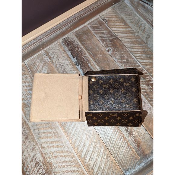 Louis Vuitton Monogram Canvas Jewelry Case, Large - Picture 5 of 12